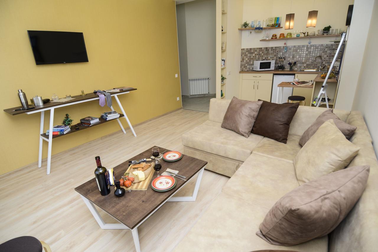 B-Lax Apartment Τυφλίδα Εξωτερικό φωτογραφία